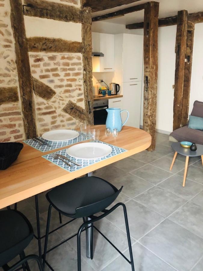 Joli Appartement Quartier Historique Moulins  Esterno foto